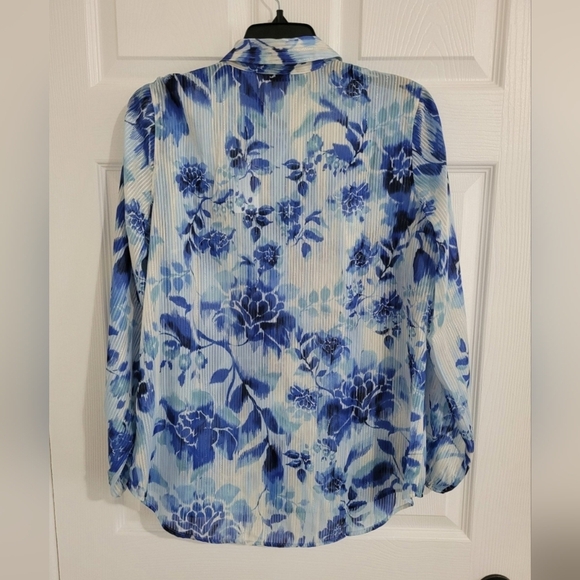 NWT Isaac Mizrahi Blouse Size SP Long Sleeve White Blue Floral Semi-Casual - Picture 5 of 12